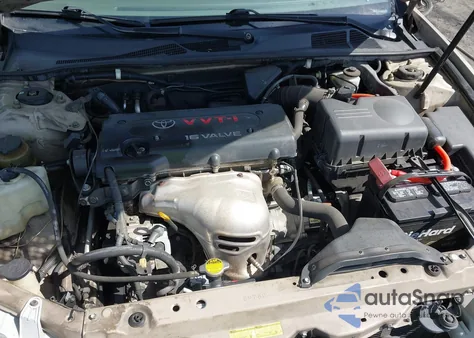 2002 Toyota Camry Le z USA, uszkodzony, nr VIN 4T1BE32K92U092811